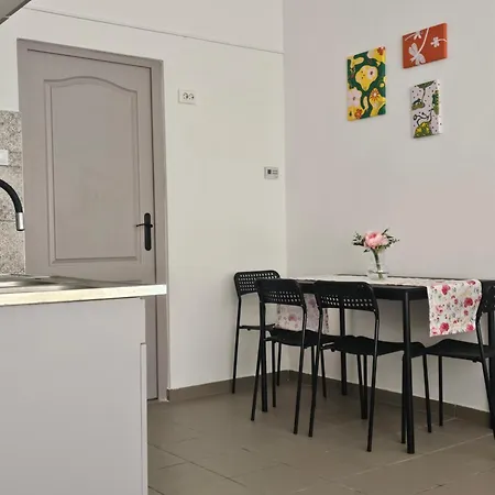 Jobarat Apartment *