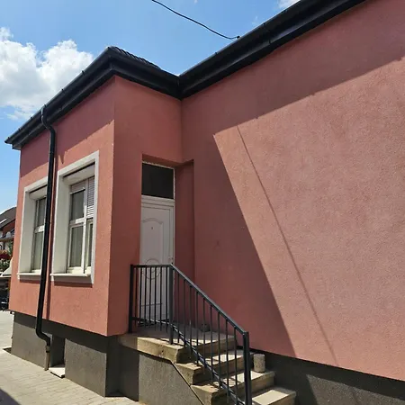Apartment Jobarat Gyor