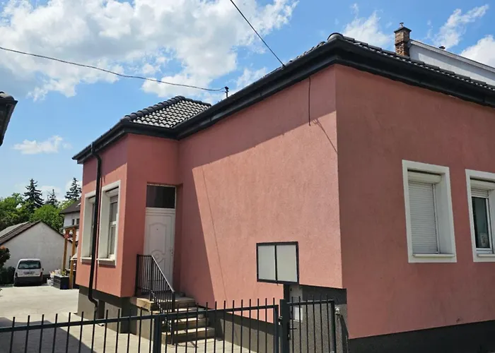 Apartament Jobarat *